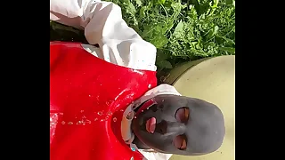 Regntøy og Piss